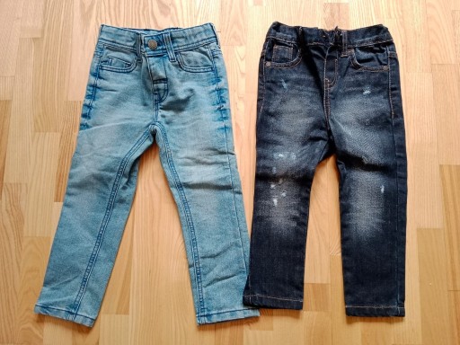 Zdjęcie oferty: 2 pary jeansów dziecięcych - rozmiar 98