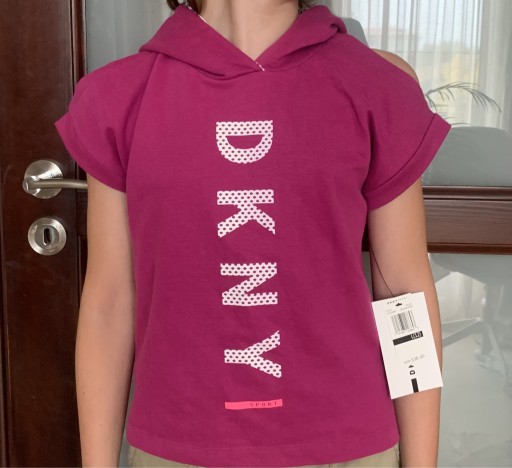 Zdjęcie oferty: Bluza dziewczęca z krótkim rękawem DKNY 10-12 lat