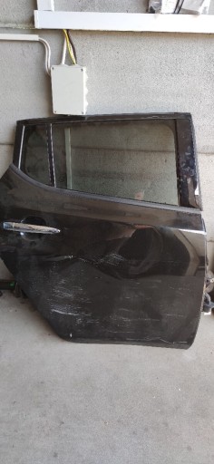 Zdjęcie oferty: Drzwi tylne prawe Nissan Leaf ze1 II kompletne 