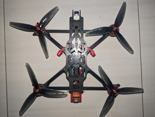 Zdjęcie oferty: dron fpv AOS7 7" 7 cali long range mega zestaw