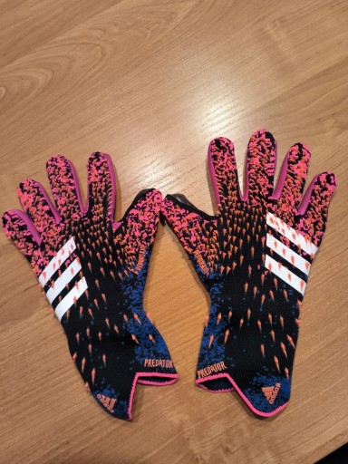 Zdjęcie oferty: Rękawice Bramkarskie Adidas Predator Pro Demon r.6