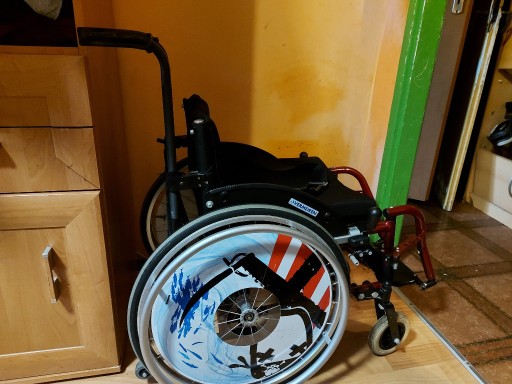 Zdjęcie oferty: Wózek inwalidzki dla dzieci
