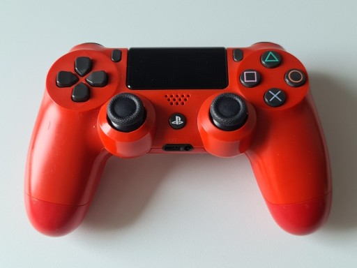Zdjęcie oferty: Pad Dualshock PS4 V2 - analogi TMR