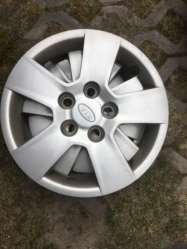 Zdjęcie oferty: Kia Venga kołpaki r15  4 szt., 2010 rok