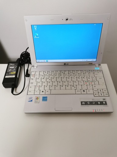 Zdjęcie oferty: Laptop LG LGX11 11"