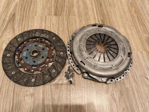 Zdjęcie oferty: Tarcza sprzęgła + docisk SACHS VW 