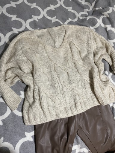 Zdjęcie oferty: Sweterek sweter Butik piękny boho oversize nowy