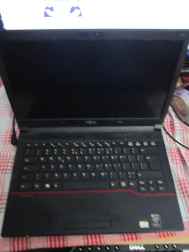 Zdjęcie oferty: Fujitsu LifeBook E544 i5 4310m zbita matryca trup