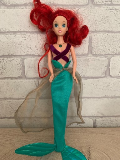 Zdjęcie oferty: Lalka Disney Princess Ariel Śpiewająca