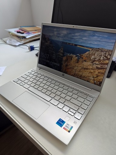 Zdjęcie oferty: Laptop HP PAVILION 13,3" i7 1165, win 10, SSD 512