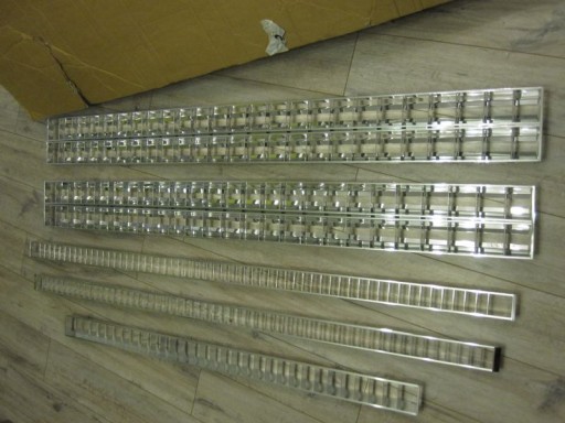 Zdjęcie oferty: Oprawa rastrowa wkład aluminiowy do świetlówek LED