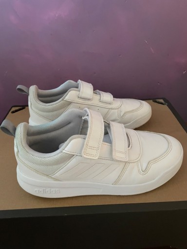 Zdjęcie oferty: Buty Adidas rozm. 34