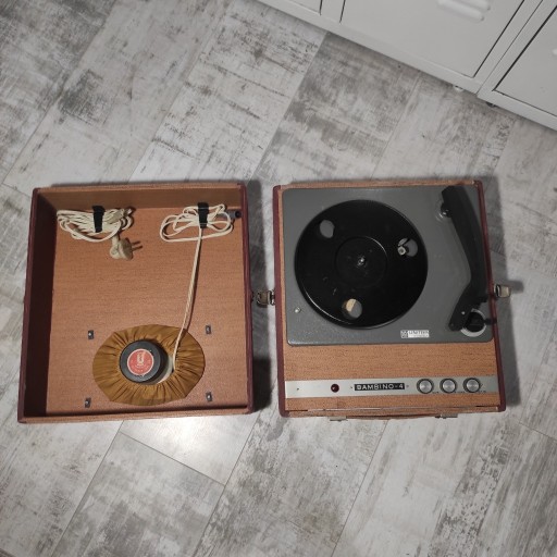 Zdjęcie oferty: GRAMOFON UNITRA FONICA BAMBINO-4