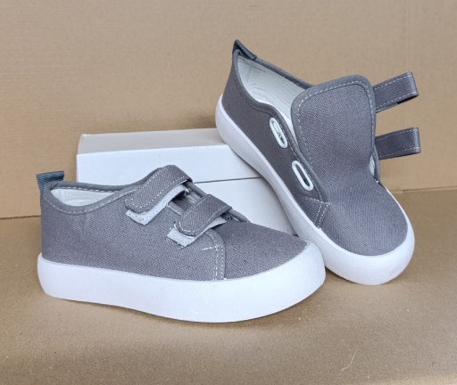 Zdjęcie oferty: Trampki tenisówki dziecięce na rzepy uni 26