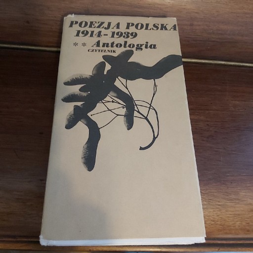 Zdjęcie oferty: POEZJA POLSKA 1914-1939 ANTOLOGIA T. II wyd.1984r.