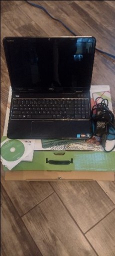 Zdjęcie oferty: Laptop DELL Inspiron M110