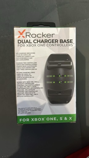 Zdjęcie oferty: Podwójna ładowarka padów do Xbox one, s & x