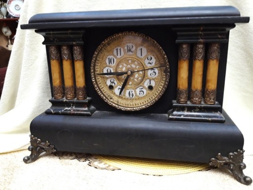 Zdjęcie oferty: 4. Drewniany kwarcowy zegar kominkowy z USA.  