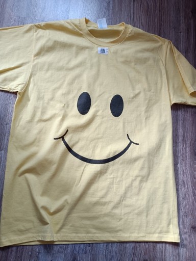 Zdjęcie oferty: T shirt męski uśmiechnij sie
