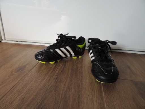 Zdjęcie oferty: Buty korki Adidas 11Questra TRX HG Jr R.23