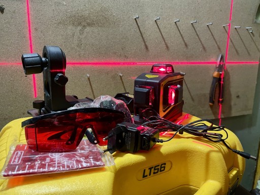 Zdjęcie oferty: Laser krzyżowy Spectra LT56 zestaw