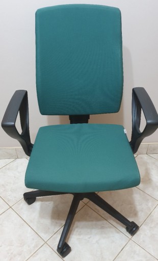Zdjęcie oferty: Fotel obrotowy Raya 23S firmy PROFIM