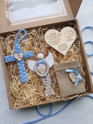 Zdjęcie oferty: Box na chrzest upominek na chrzciny pamiątka chrztu świętego