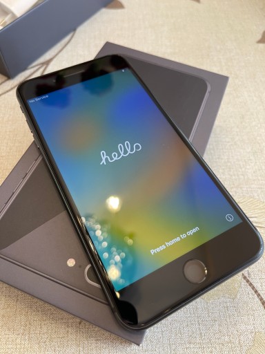 Zdjęcie oferty: Apple IPhone 8 Plus idealny