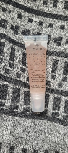 Zdjęcie oferty: Avant peeling do ust velvet perfecting lip scrub