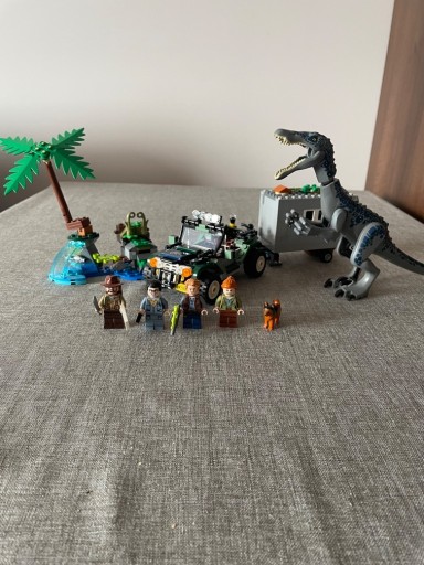 Zdjęcie oferty: LEGO 75935 Jurassic World - Starcie z barionyksem 