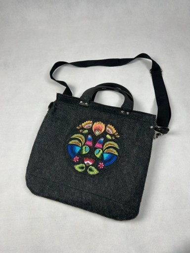 Zdjęcie oferty: Pojemna torebka torba na ramię na laptopa do ręki elegancka słowiańska