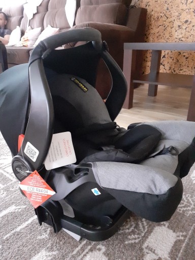 Zdjęcie oferty: Fotelik samochodowy niemowlęcy GRACO Snugfix