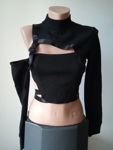 Zdjęcie oferty: Poster Grl asymetryczna bluzka rozmiar M