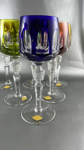 Zdjęcie oferty: Kieliszki do wina kolorowy kryształ 6 sztuk