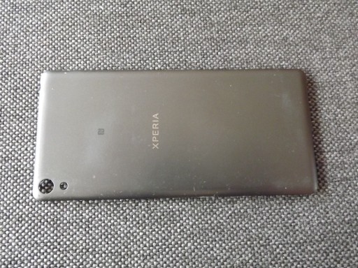 Zdjęcie oferty: Obudowa, plecki Sony XPERIA E5