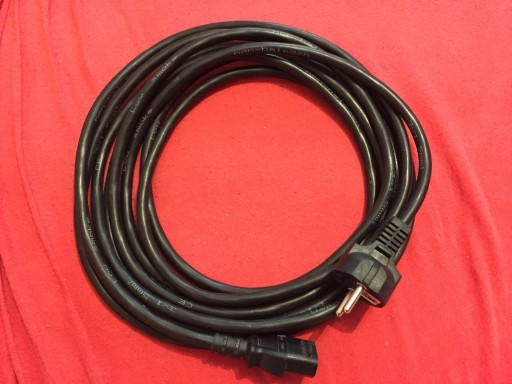 Zdjęcie oferty: Kabel zasilania PC 10A250V 5metrów Bezhalogenowy 3