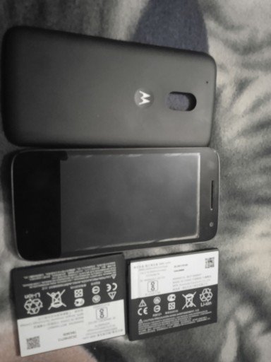 Zdjęcie oferty: telefon Motorola model XT1602