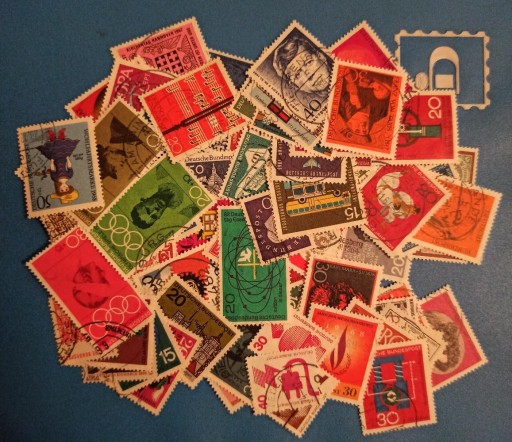 Zdjęcie oferty: Niemcy zestaw 100 znaczków każdy inny.
