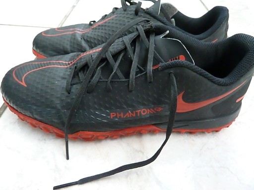 Zdjęcie oferty: Buty halowe korki  Nike Phantom  rozmiar eur 38,5