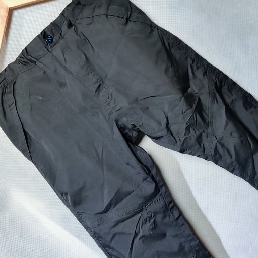 Zdjęcie oferty: Spodnie chłopięce H&M Sport rozm.152
