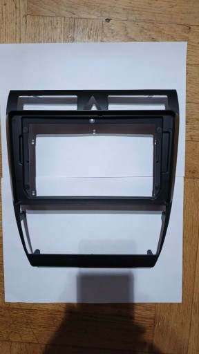Zdjęcie oferty: Ramka Radia Android Audi A6 2002-2006 9cali lekko uszkodzona