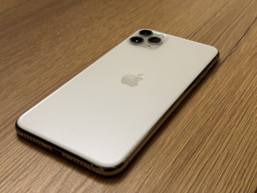 Zdjęcie oferty: Smartfon iPhone 11 Pro Max 64GB 6.5 Apple - okazja