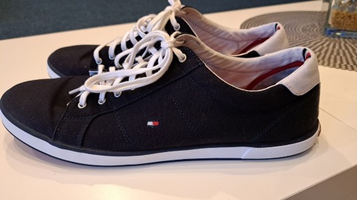 Zdjęcie oferty: Trampki Tommy Hilfiger 47