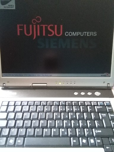 Zdjęcie oferty: Laptop Fujitsu Siemens Amilo M7440 - na części