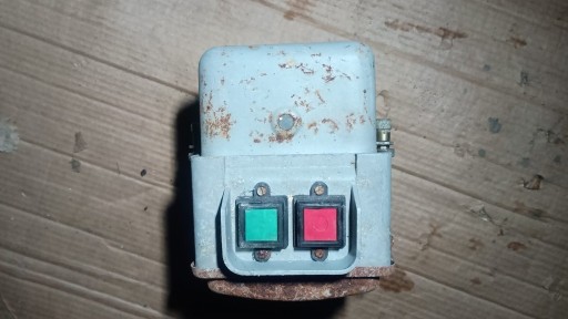 Zdjęcie oferty: Wyłącznik Olejowy MOL28 14A -25A 