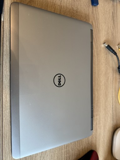 Zdjęcie oferty: Laptop Dell latitude e7240 i5