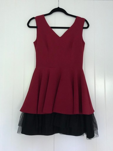 Zdjęcie oferty: Elegancka czerwona sukienka roz. S/M