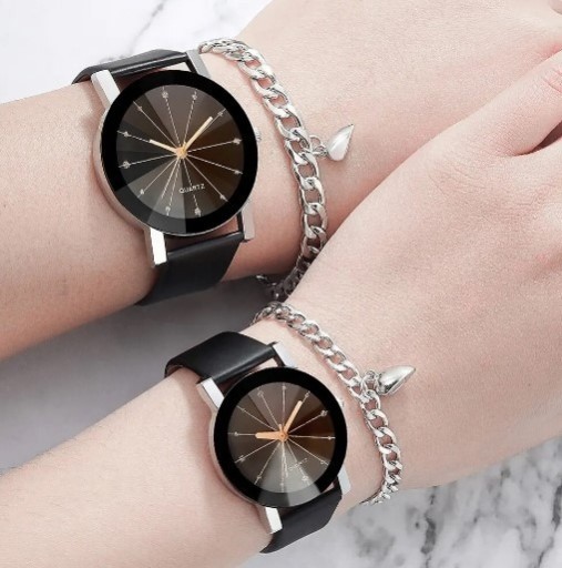 Zdjęcie oferty: Modne dwa zegarki dwie bransoletki z sercem