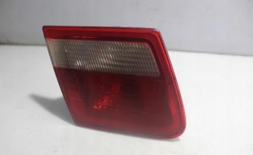 Zdjęcie oferty: LAMPA LEWA TYLNA W KLAPIE BMW 3 320D E46