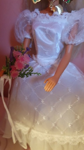Zdjęcie oferty: Sukienka ślubna Barbie Wedding Party 1984 oryginał